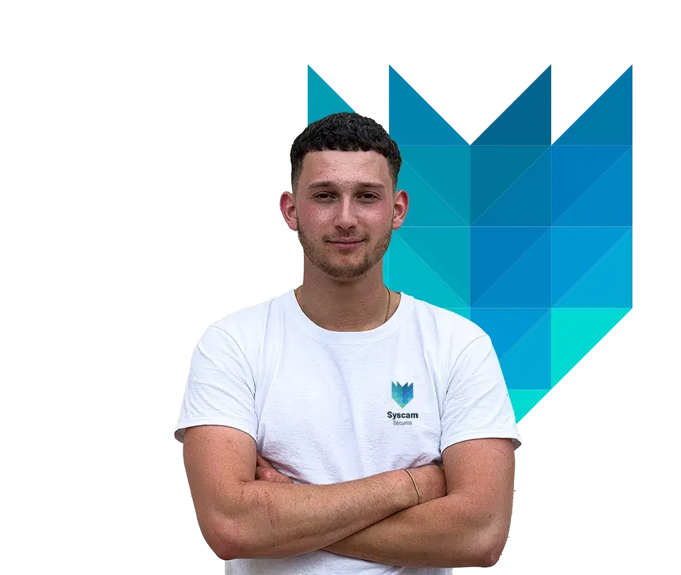 Nathan Grunberger, fondateur de Syscam Sécurité, installateur d'alarmes dans le Var